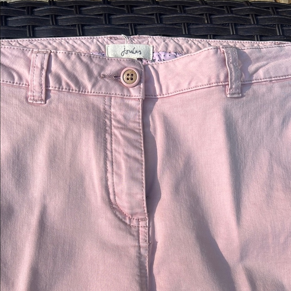 Joules khaki pale pink pants.